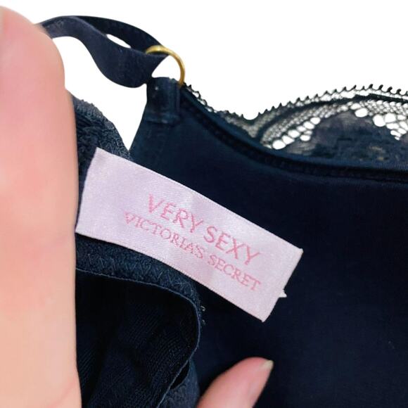 Victoria's Secret Very Sexy Black Lace PushUp without Padding 36D - Picture 6 of 10